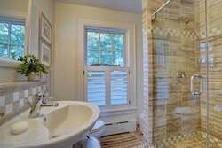 8 Bowen Road Kittery ME 03904