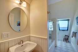 8 Bowen Road Kittery ME 03904