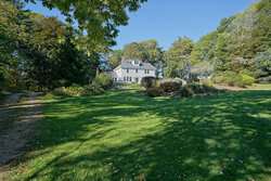 8 Bowen Road Kittery ME 03904