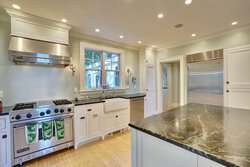 8 Bowen Road Kittery ME 03904