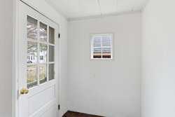 34 Maple Ste Hamilton MA 01982