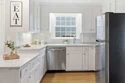 34 Maple Ste Hamilton MA 01982