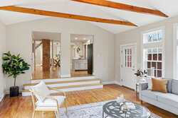 34 Maple Ste Hamilton MA 01982