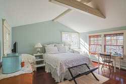 Vineyard Haven MA 02568