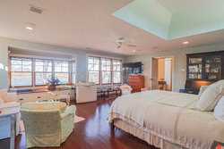 Vineyard Haven MA 02568