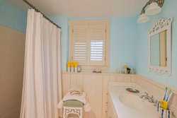 Vineyard Haven MA 02568
