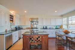 Vineyard Haven MA 02568