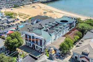 237 Commercial Provincetown MA 02657