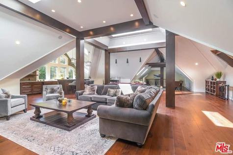 3901 Longridge Avenue Los Angeles LA 91423