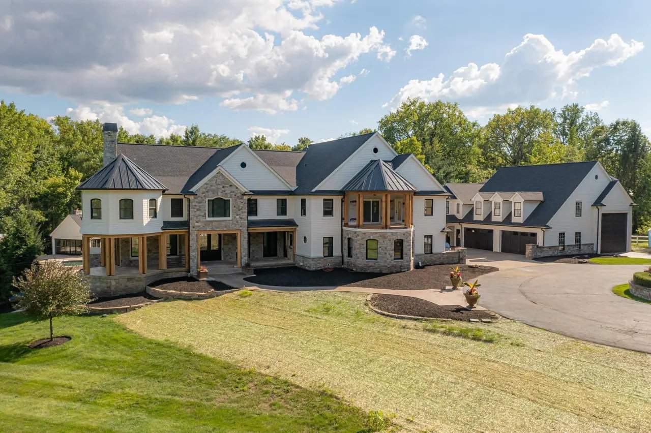 9915 E 300 S Zionsville IN 46077