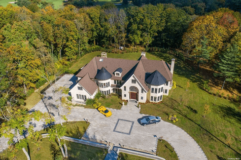 2 Brook Lane Brookville NY 11545