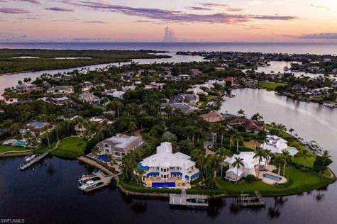 3695 Nelsons Walk Naples FL 34102