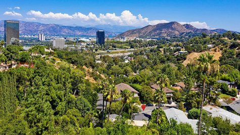 3633 Bellfield Way Studio City CA 91604