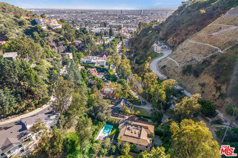 1862 Laurel Canyon Boulevard Los Angeles CA 90046
