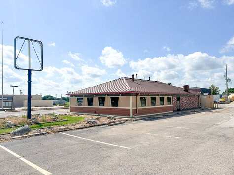 2423 W Central Avenue El Dorado KS 67042