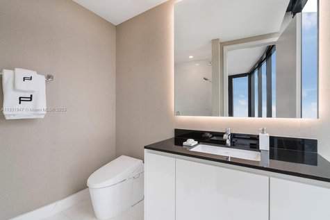 4204/18555 Collins Avenue Sunny Isles Beach FL 33160