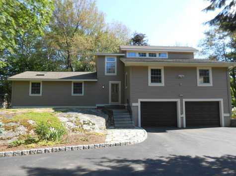 1651 River Road Manchester NH 03104