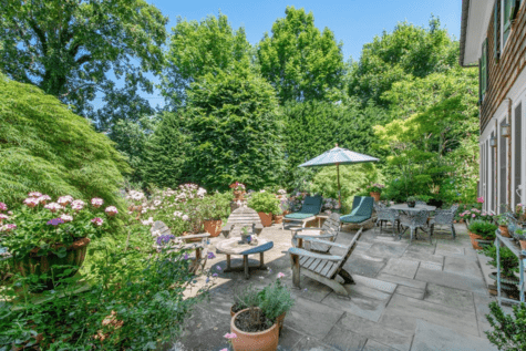 277 Toylsome Lane Southampton NY 11968