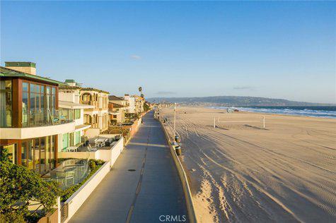 2826 The Strand Hermosa Beach CA 90254
