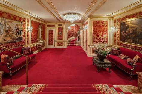 10 E 64th Street Manhattan NY 10065