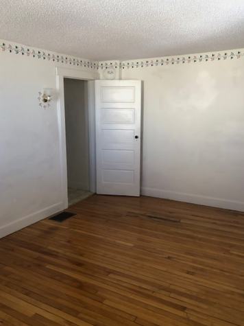 25 Dartmouth Street Easthampton MA 01027