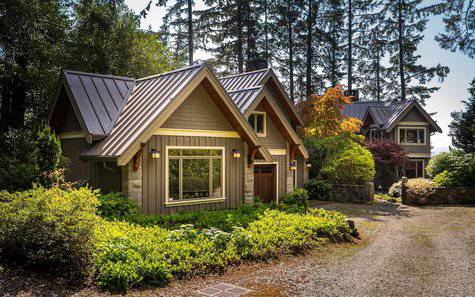 2946 Fishboat Bay Road Shirley BC