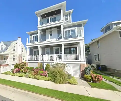 105 S Essex Avenue Margate NJ 08402