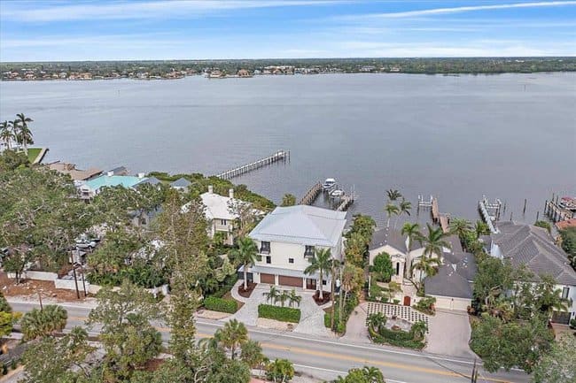 8201 Midnight Pass Road Sarasota FL 34242