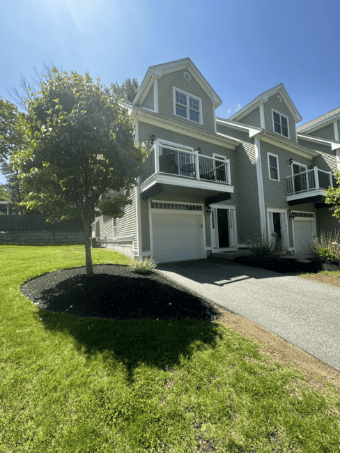 13 Railroad Ave North Reading MA 0184