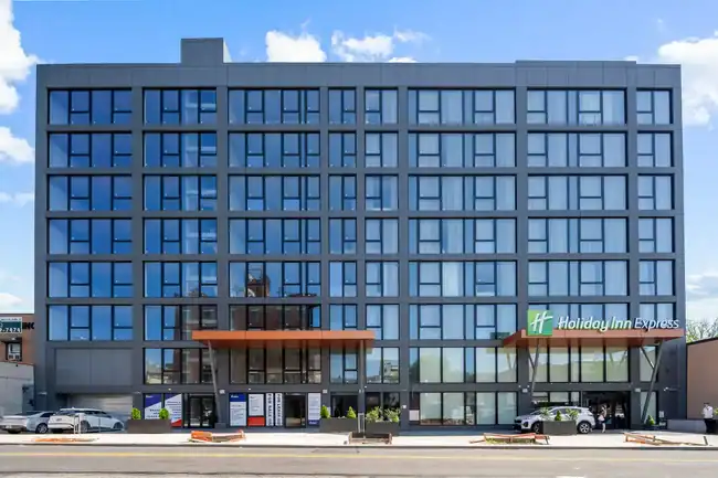 825 39TH Street Brooklyn NY 11232