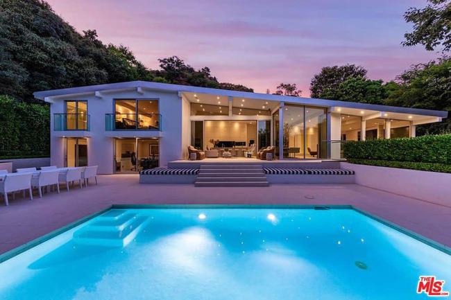 10555 Vestone Way Los Angeles CA