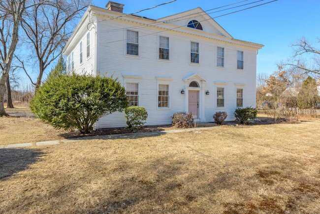 11 Middle Street Hadley MA 01035