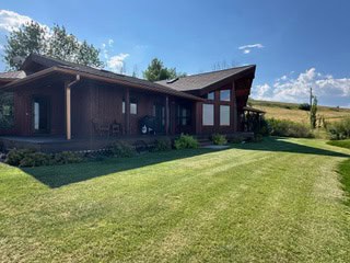 NW 12-6-30 4 Pincher Creek AB T0K 1W0