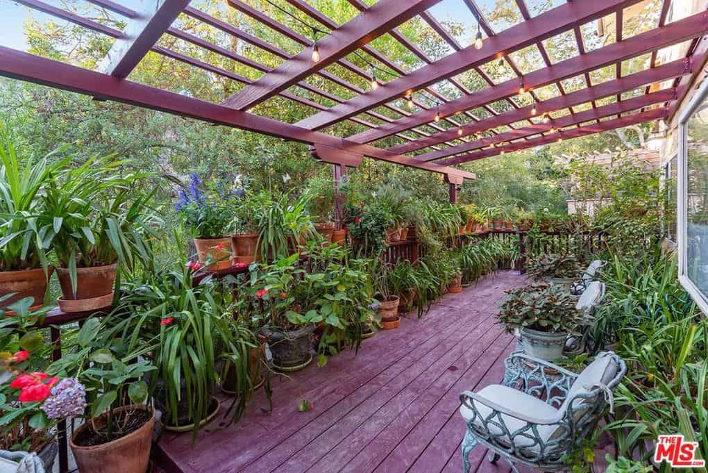 2771 Woodwardia Drive Los Angeles CA