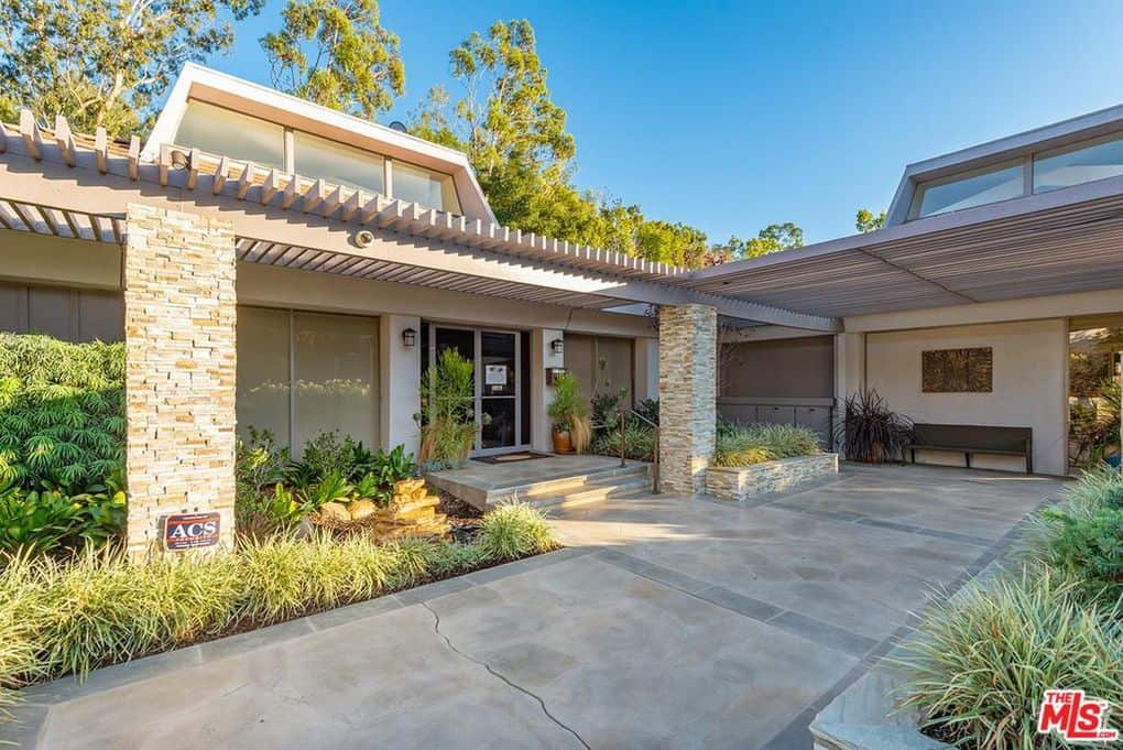 2771 Woodwardia Drive Los Angeles CA