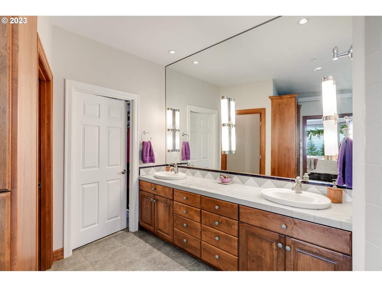16820 NW Skyline Boulevard Portland OR 97231