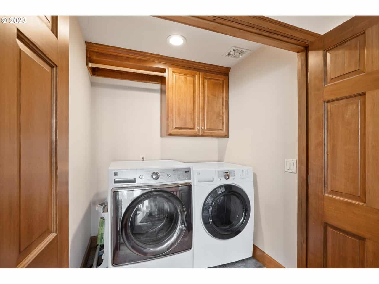 16820 NW Skyline Boulevard Portland OR 97231