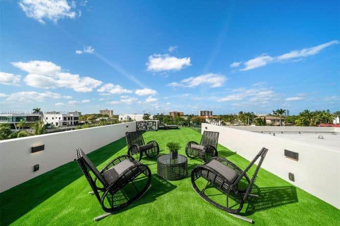2381 Bayview Lane North Miami FL 33181