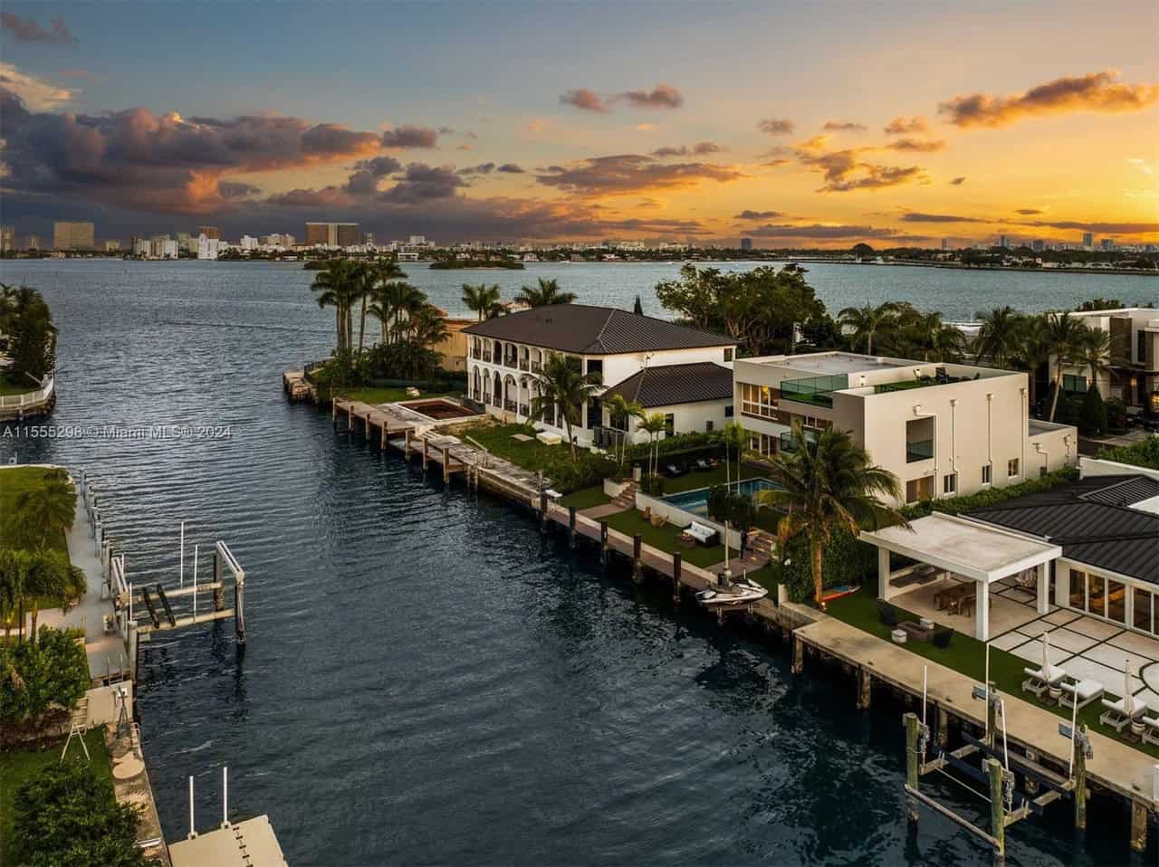 2381 Bayview Lane North Miami FL 33181