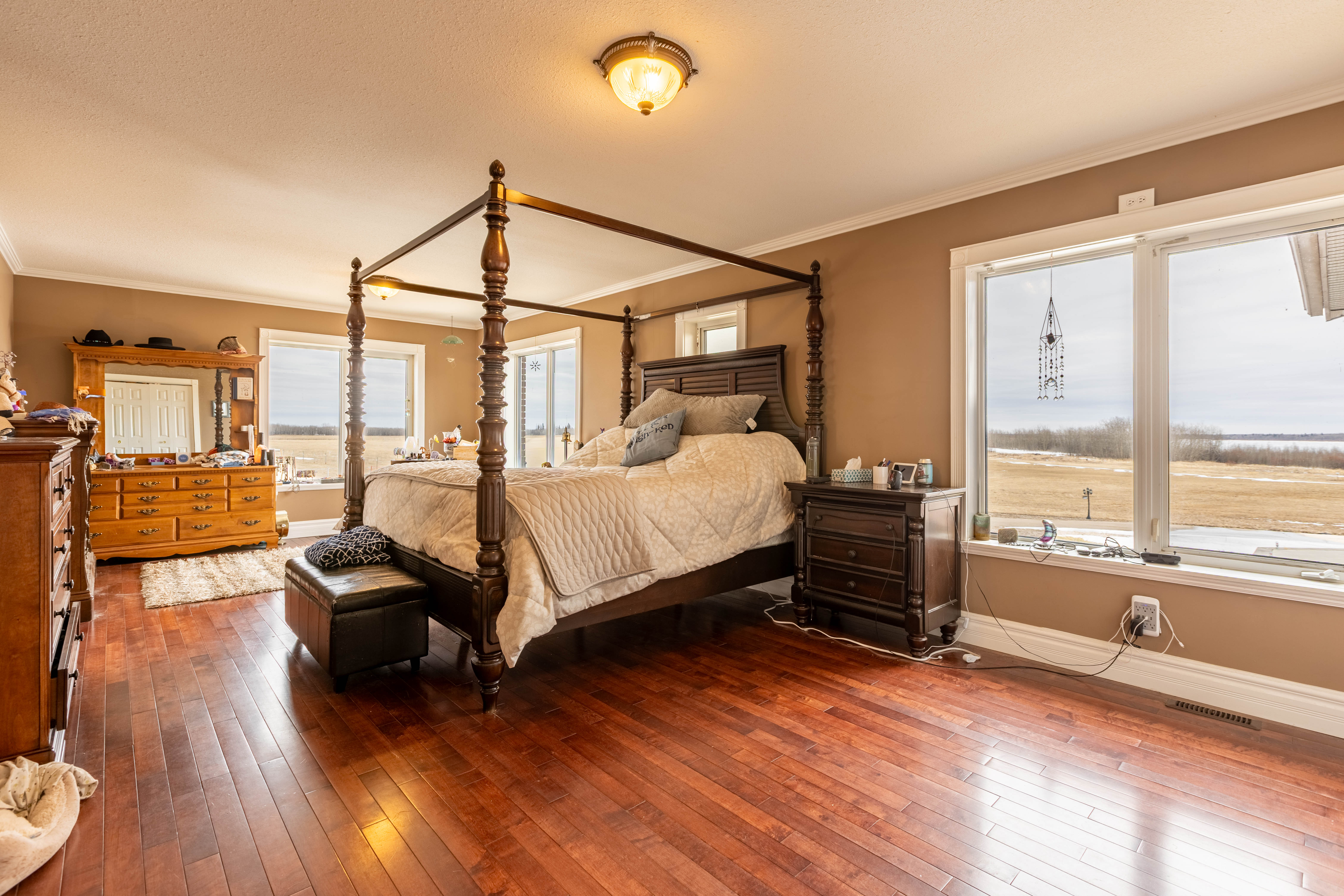 51341 Range Road 210 Hastings Lake AB