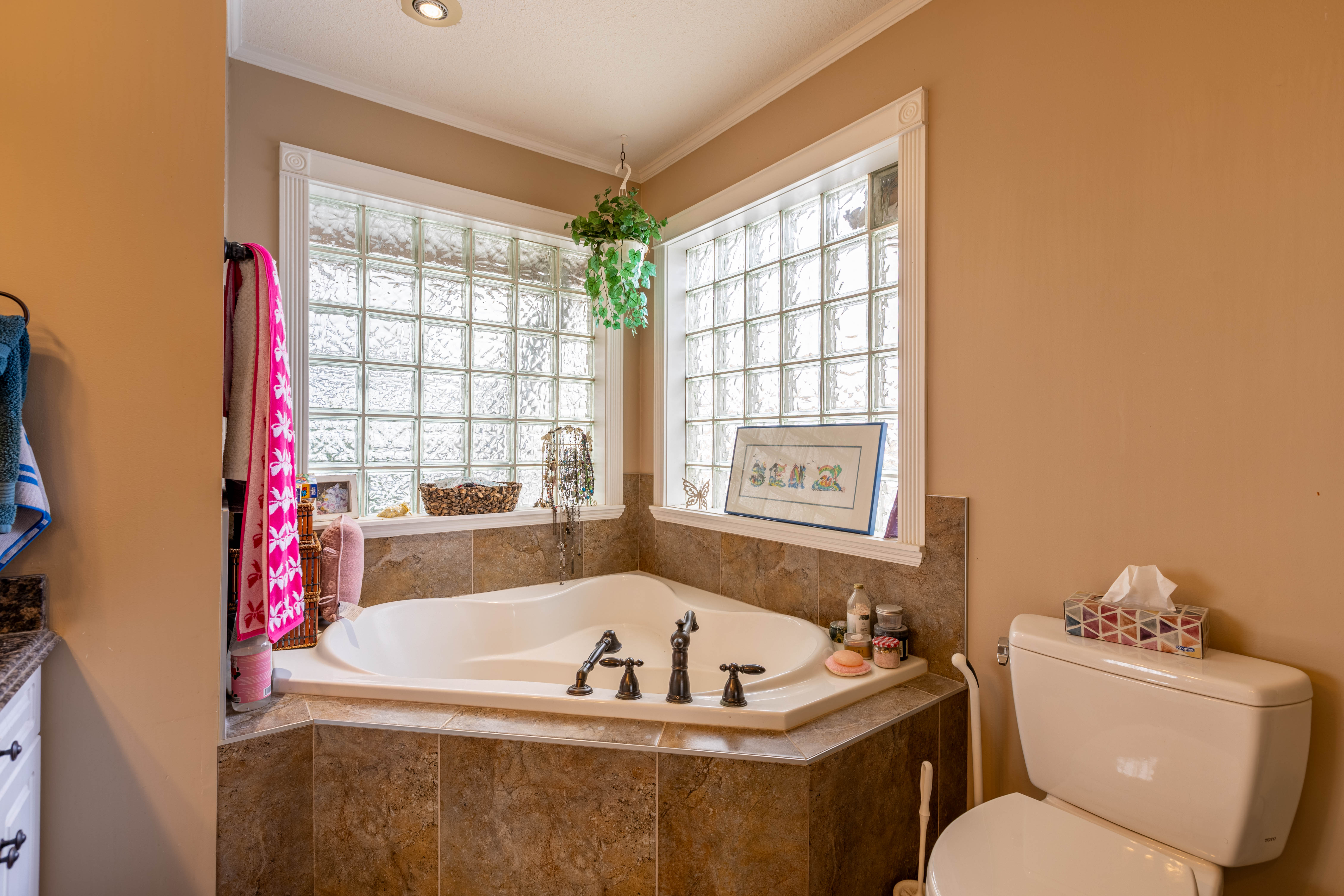 51341 Range Road 210 Hastings Lake AB