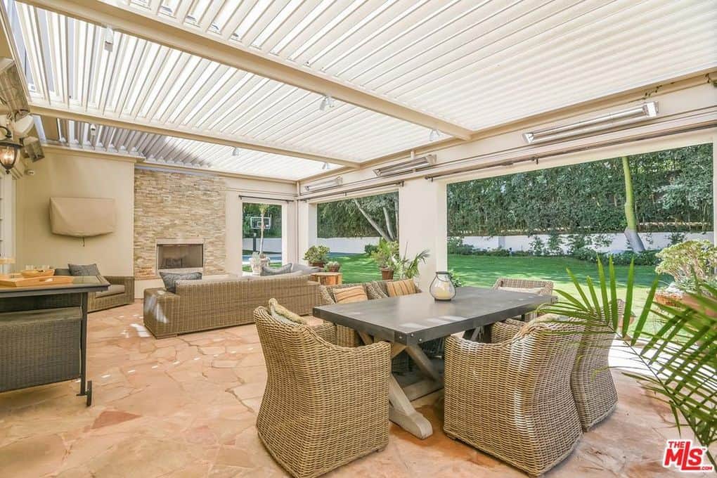 3901 Longridge Avenue Los Angeles LA 91423