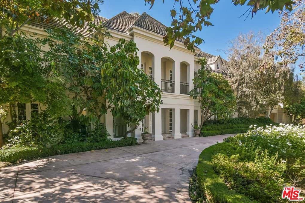 3901 Longridge Avenue Los Angeles LA 91423