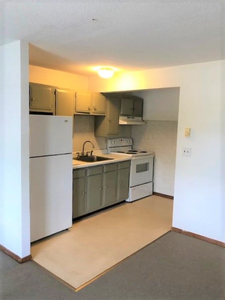 Easthampton MA 01027