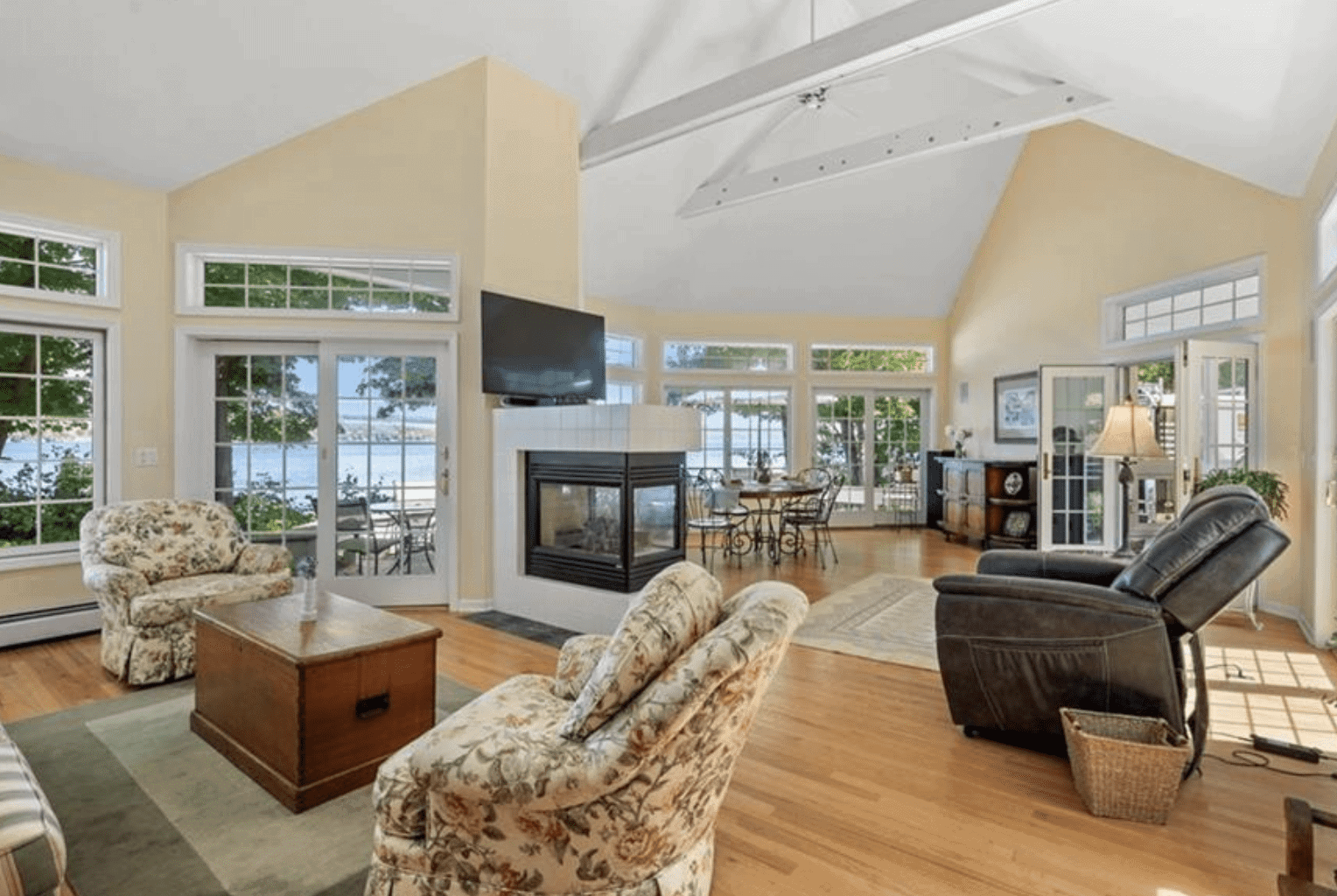 2346 Thornton Grove North Skaneateles NY