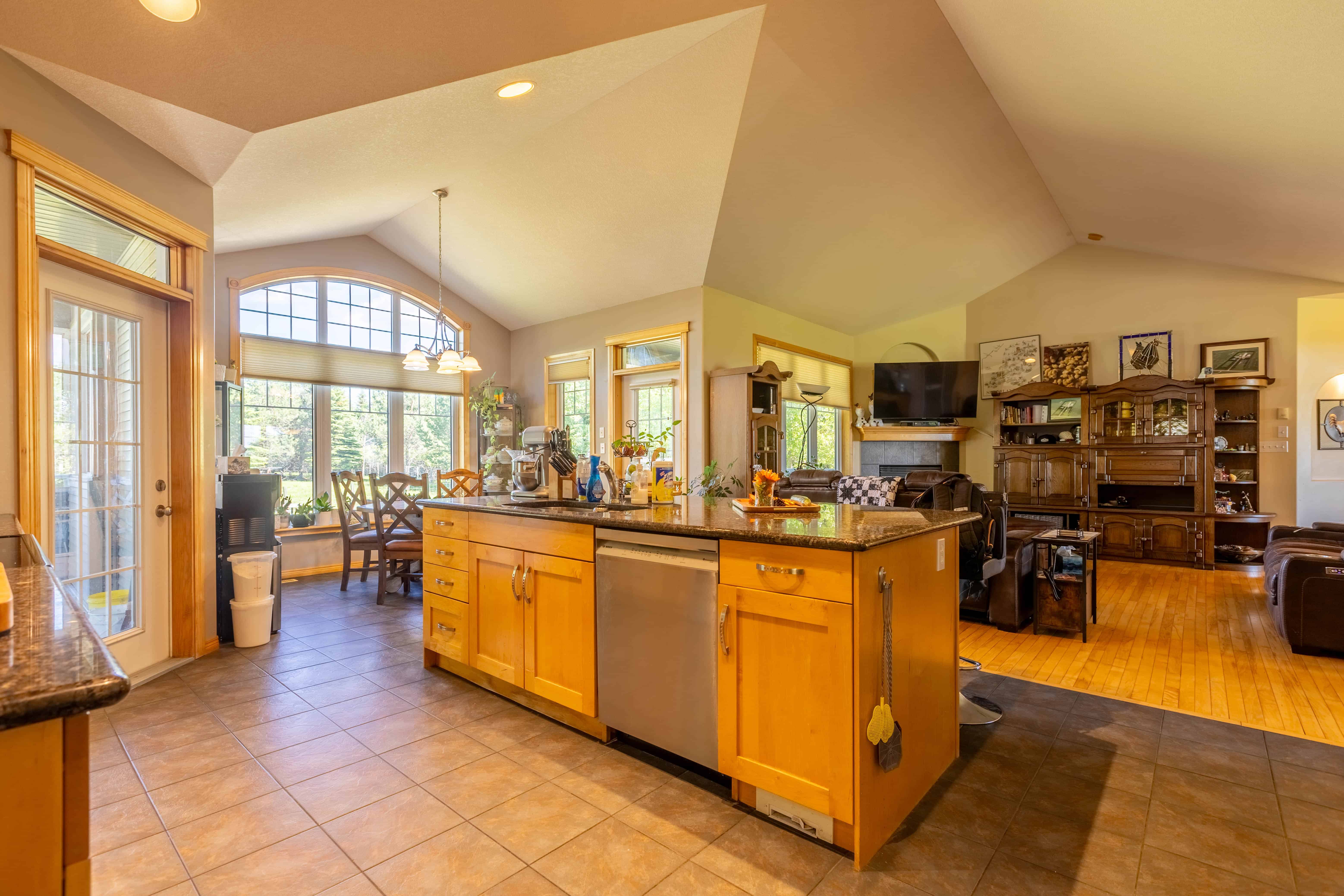 39425 Range Road 281 Blackfalds AB T4M 0W4