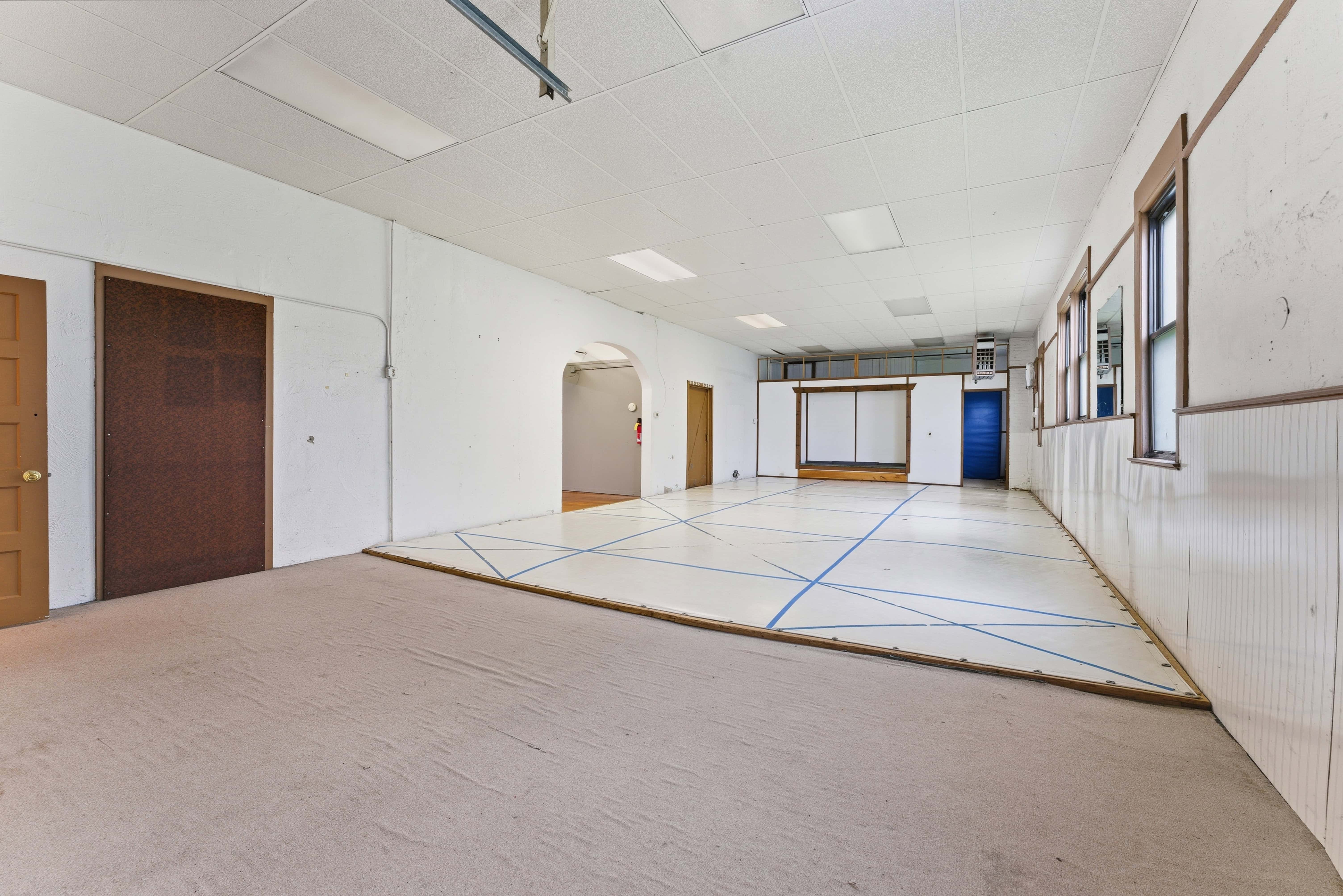 436 Main Street West Springfield MA 01089