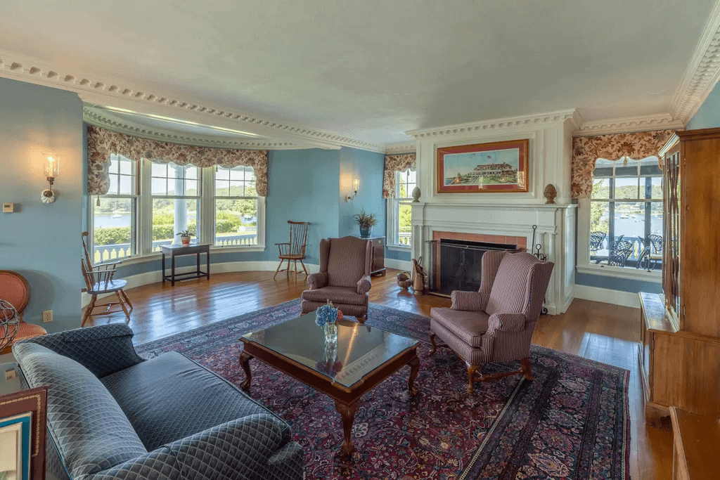 314 Quissett Avenue Falmouth MA 02543