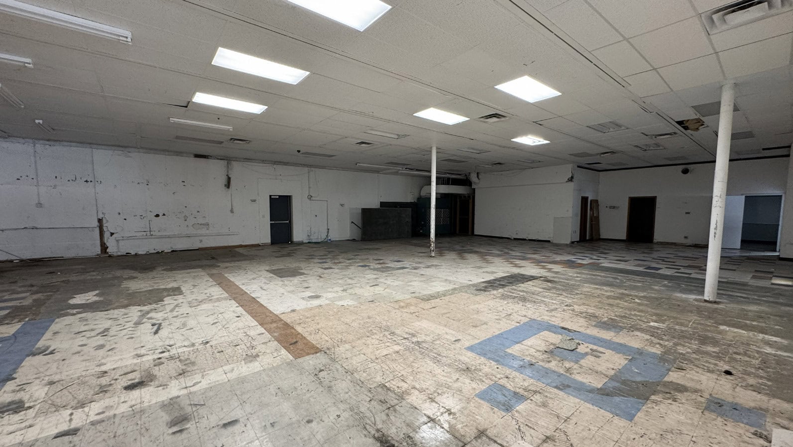 1900 E Pawnee Wichita KS 67211