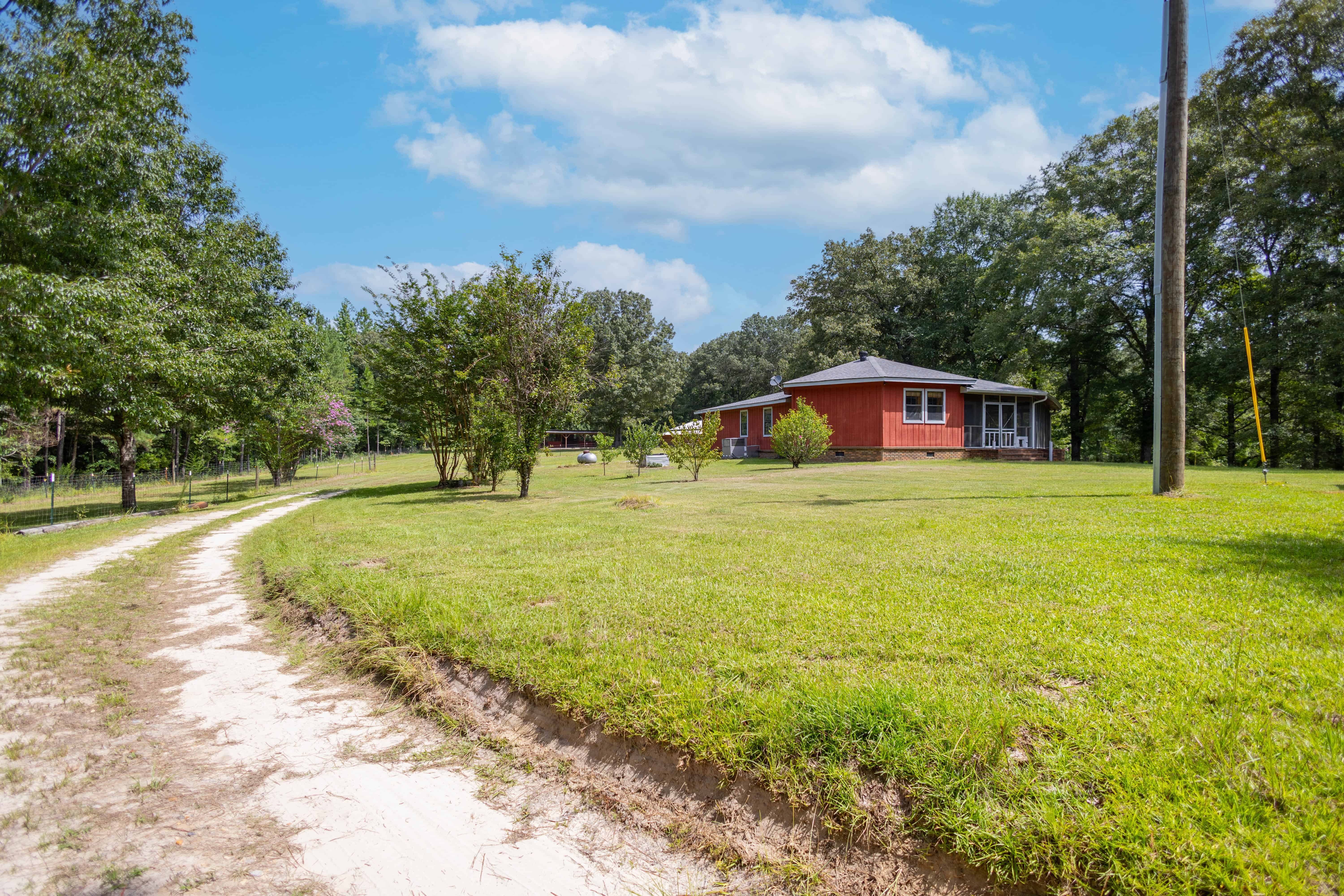 1661 Antioch Church Road Midway AL 36053